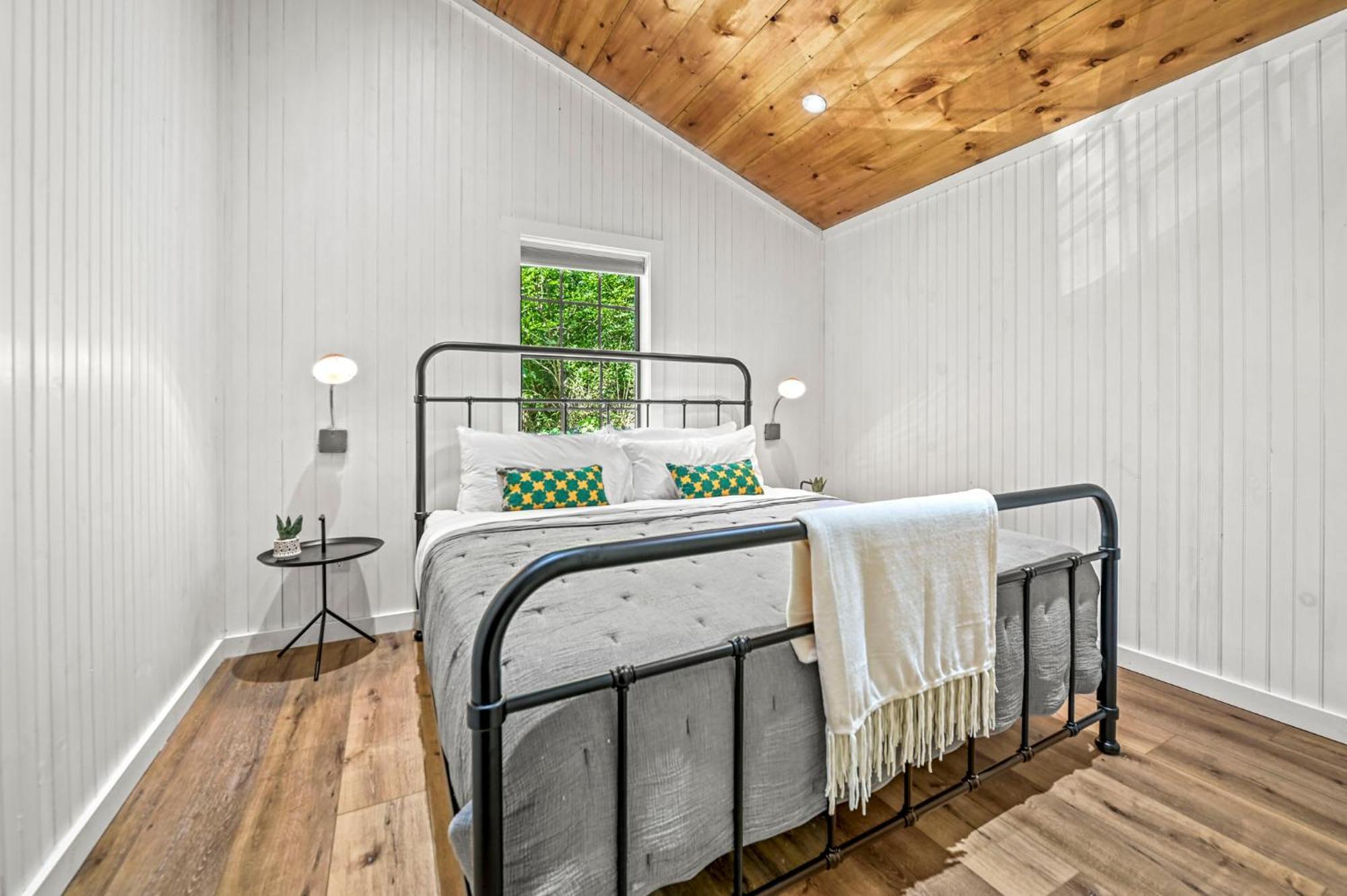 Smoky Mountains Hut Tub Cabin Dog Friendly セバービル エクステリア 写真